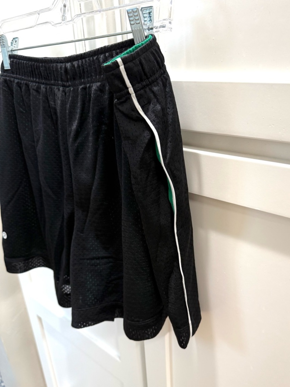 NWT-Lululemon Double-Layered Mesh Mid-Rise Shorts-5” Inseam-Womens Sz XL - Picture 10 of 12